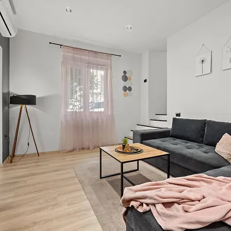 Apartment Rose Pula Exterior photo